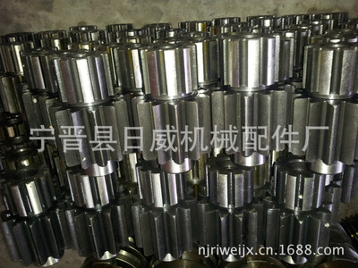 俄羅斯DT50工程機(jī)械齒輪與連接軸 小減齒輪與大減齒輪的動(dòng)力紐帶